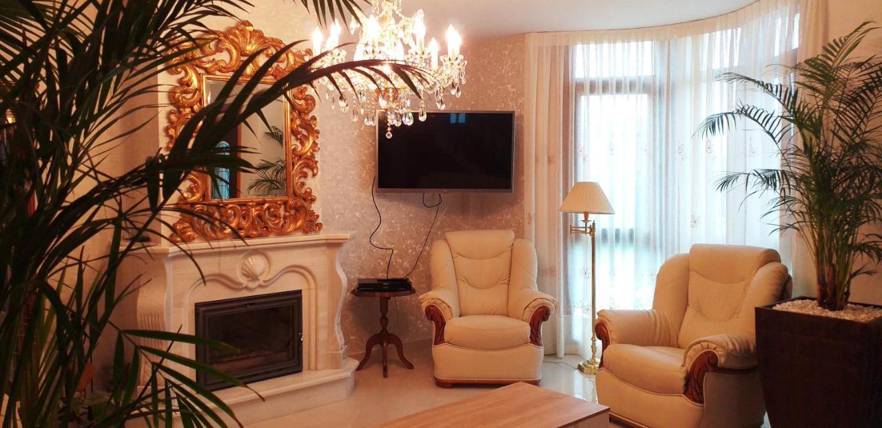 Вилла Casa Victoria Garden Con Jacuzzi Y Piscina Кальдас-де-Рейес Экстерьер фото